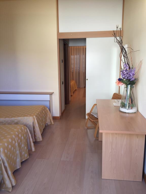 Nuovo Hotel Виджевано Екстериор снимка