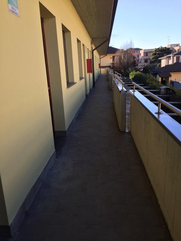 Nuovo Hotel Виджевано Екстериор снимка